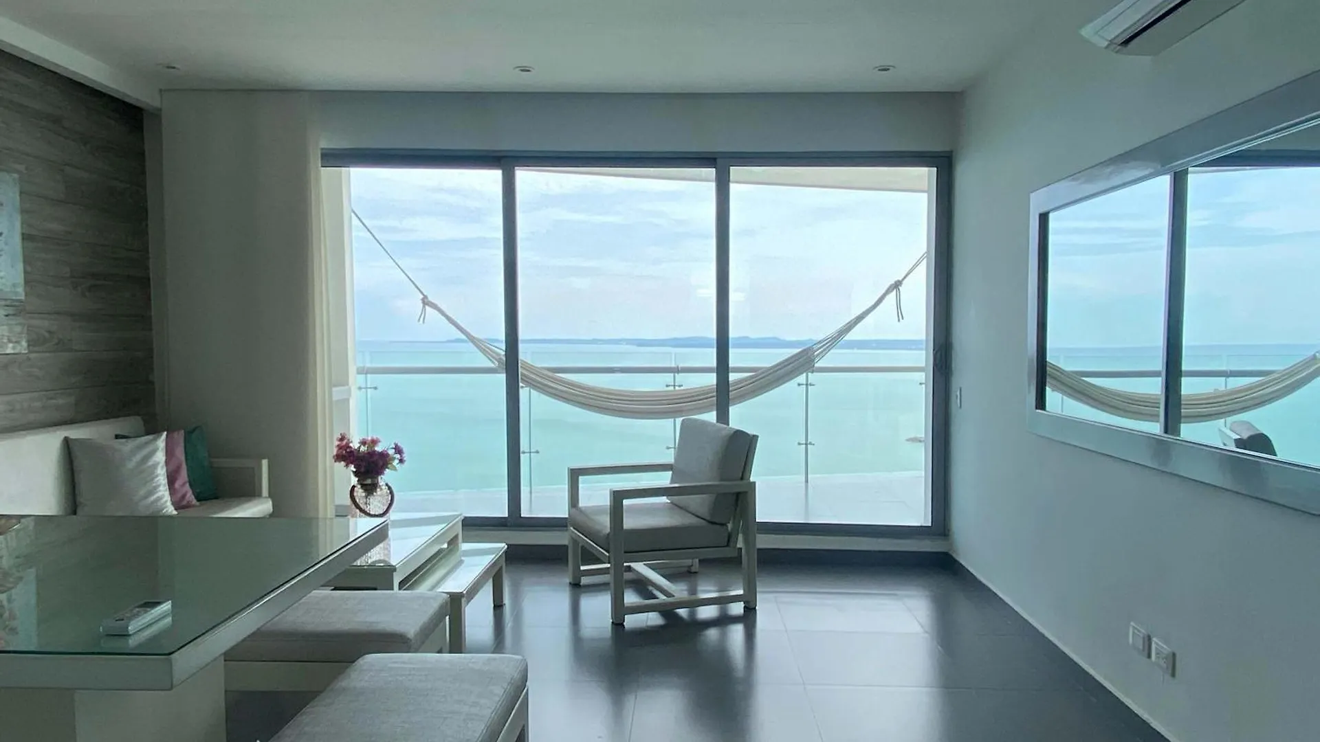 Amazing 3Br With Ocean View In Marbella Apartman Cartagena 0*,